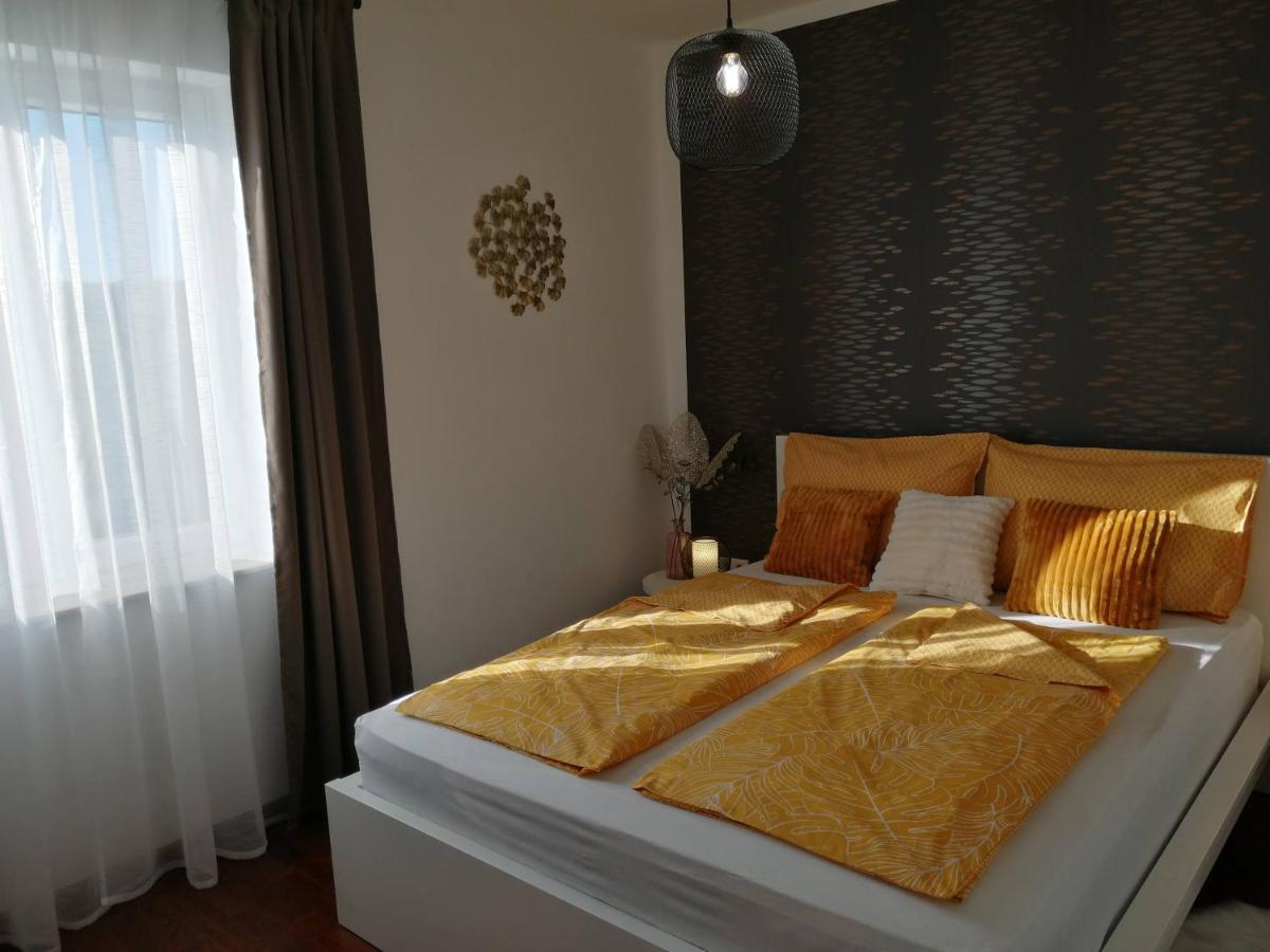 Apartment Iva Šilo Esterno foto