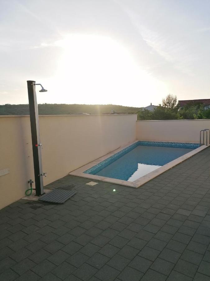 Apartment Iva Šilo Esterno foto